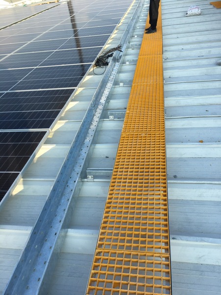 Lắp đặt hệ thống năng lượng mặt trời - Nhà Thầu Cơ Điện AEM Đại Nam - Công Ty Cổ Phần Thương Mại Và Dịch Vụ Kỹ Thuật AEM Đại Nam